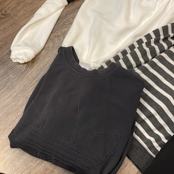 Bundle of 6 Tops - Picture 2 of 6